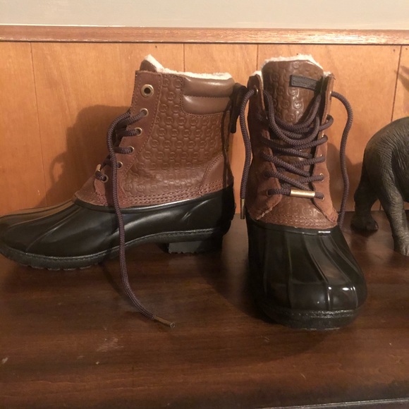 MICHAEL KORS Leather/Rubber Boots - Picture 4 of 11